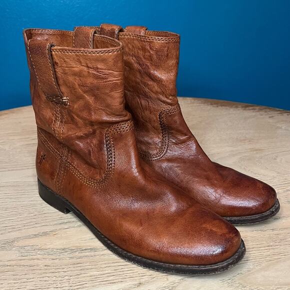 Frye Anna Shortie Cognac Leather Western Mini Boot Pull On Bootie Women’s 7